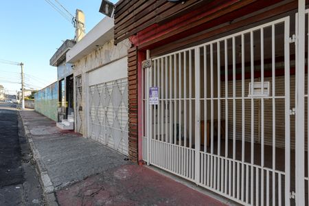 Casa para alugar com 100m², 2 quartos e sem vagaFachada