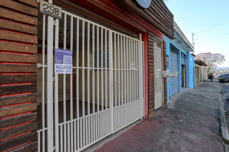 Casa para alugar com 100m², 2 quartos e sem vagaFachada