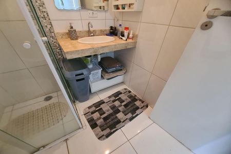 Casa à venda com 119m², 3 quartos e 2 vagasBanheiro