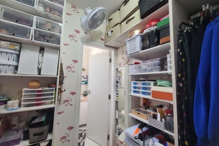 Casa à venda com 119m², 3 quartos e 2 vagasCloset