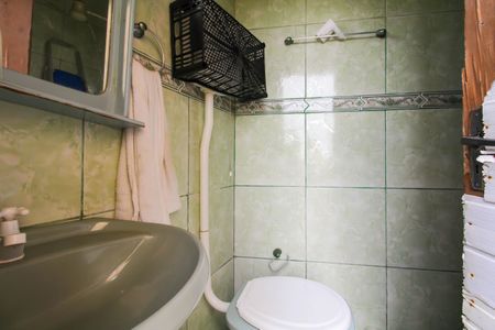 Casa à venda com 224m², 3 quartos e 1 vaga Casa à venda com 224m², 3 quartos e 1 vagaBanheiro de Serviço