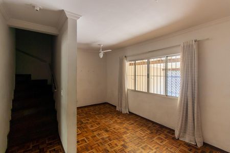 Sala de casa à venda com 3 quartos, 250m² em Parque Residencial Oratorio, São Paulo