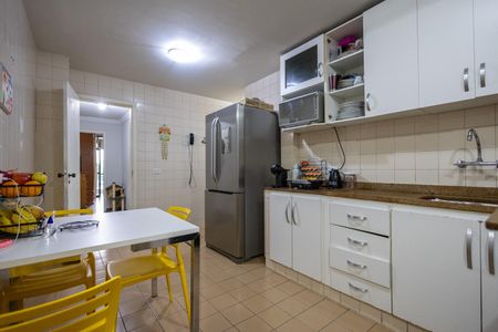 Apartamento à venda com 116m², 2 quartos e 1 vagaCozinha