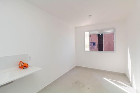 Sala de apartamento à venda com 2 quartos, 33m² em Vila Carmosina, São Paulo