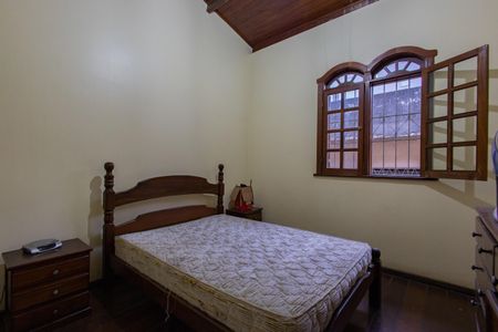 Casa à venda com 489m², 5 quartos e 2 vagasQuarto 3