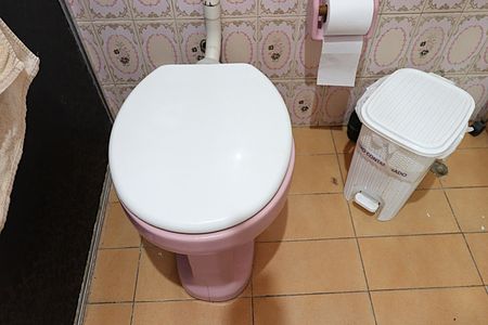 Casa à venda com 142m², 3 quartos e 3 vagasBanheiro da Suíte