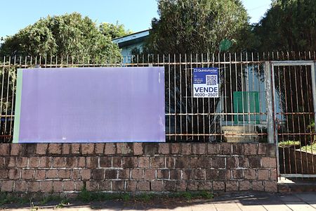 Casa à venda com 142m², 3 quartos e 3 vagasFachada