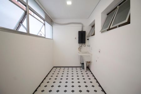 Apartamento à venda com 148m², 3 quartos e 1 vagaÁrea de Serviço