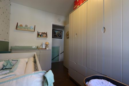 Casa à venda com 100m², 3 quartos e 2 vagasQuarto 2