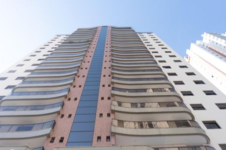 Apartamento para alugar com 172m², 4 quartos e 4 vagas Apartamento para alugar com 172m², 4 quartos e 4 vagasFachada