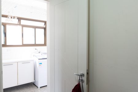 Apartamento para alugar com 172m², 4 quartos e 4 vagas Apartamento para alugar com 172m², 4 quartos e 4 vagasQuarto