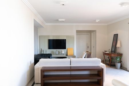 Apartamento para alugar com 172m², 4 quartos e 4 vagas Apartamento para alugar com 172m², 4 quartos e 4 vagasSala