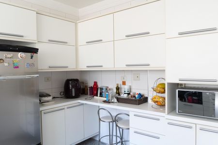 Apartamento para alugar com 172m², 4 quartos e 4 vagas Apartamento para alugar com 172m², 4 quartos e 4 vagasCozinha