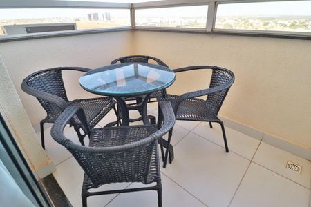 Apartamento para alugar com 63m², 2 quartos e 1 vagaSacada