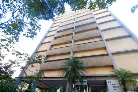 Apartamento à venda com 75m², 2 quartos e 1 vaga Apartamento à venda com 75m², 2 quartos e 1 vagaFachada