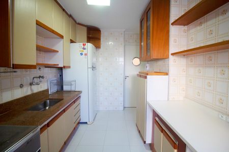 Apartamento à venda com 75m², 2 quartos e 1 vaga Apartamento à venda com 75m², 2 quartos e 1 vagaCozinha