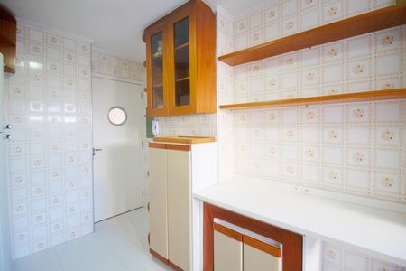Apartamento à venda com 75m², 2 quartos e 1 vaga Apartamento à venda com 75m², 2 quartos e 1 vagaCozinha