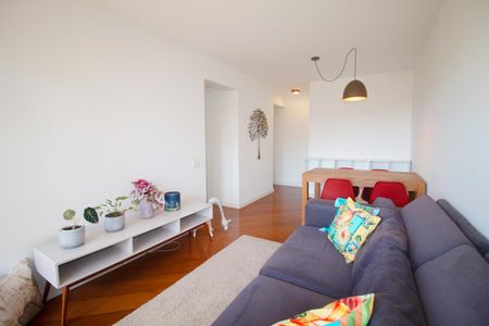 Apartamento à venda com 75m², 2 quartos e 1 vaga Apartamento à venda com 75m², 2 quartos e 1 vagaSala