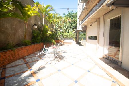 Apartamento à venda com 75m², 2 quartos e 1 vaga Apartamento à venda com 75m², 2 quartos e 1 vagaÁrea comum