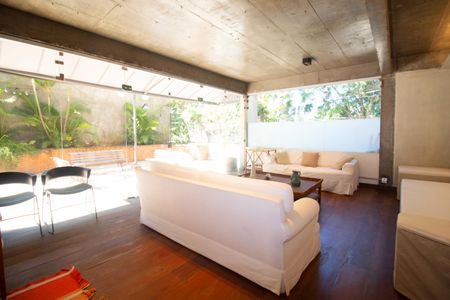 Apartamento à venda com 75m², 2 quartos e 1 vaga Apartamento à venda com 75m², 2 quartos e 1 vagaÁrea comum