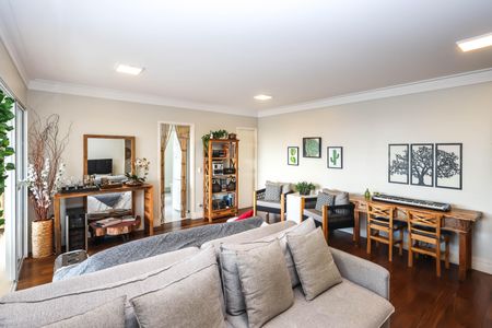 Sala de apartamento à venda com 3 quartos, 128m² em Vila Gumercindo, São Paulo