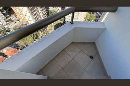 Apartamento para alugar com 40m², 1 quarto e 1 vaga Apartamento para alugar com 40m², 1 quarto e 1 vagaSacada