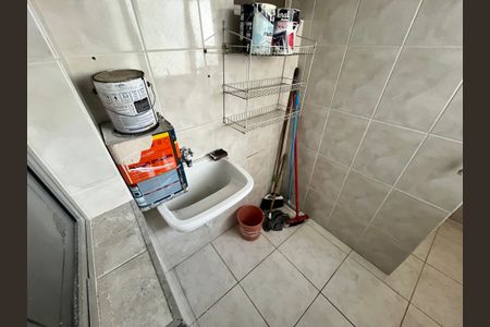 Apartamento à venda com 75m², 3 quartos e 1 vagaÁrea de Serviço