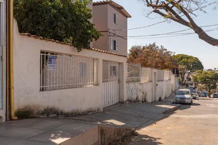 Apartamento para alugar com 54m², 2 quartos e 2 vagas Apartamento para alugar com 54m², 2 quartos e 2 vagasPlaca Instalada