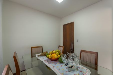 Apartamento para alugar com 54m², 2 quartos e 2 vagas Apartamento para alugar com 54m², 2 quartos e 2 vagasSala de Jantar