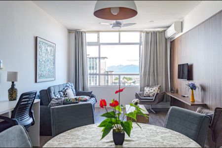 Sala de apartamento para alugar com 1 quarto, 56m² em Centro, Florianópolis