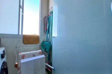 Apartamento à venda com 59m², 3 quartos e 1 vagaÁrea de Serviço