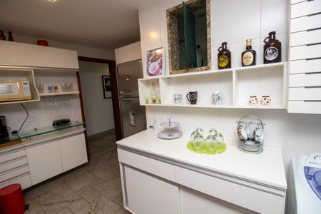 Apartamento para alugar com 80m², 3 quartos e 2 vagas Apartamento para alugar com 80m², 3 quartos e 2 vagasCozinha