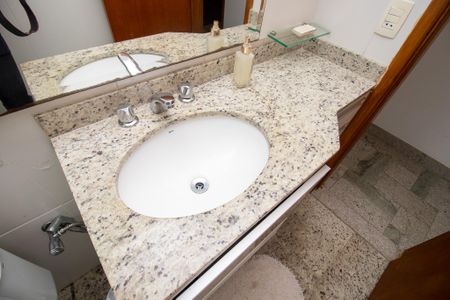 Apartamento para alugar com 80m², 3 quartos e 2 vagas Apartamento para alugar com 80m², 3 quartos e 2 vagasBanheiro Suíte 2