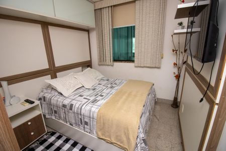 Apartamento para alugar com 80m², 3 quartos e 2 vagas Apartamento para alugar com 80m², 3 quartos e 2 vagasQuarto