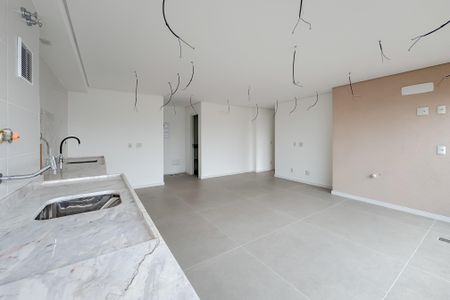 Apartamento para alugar com 75m², 2 quartos e 1 vagaSala