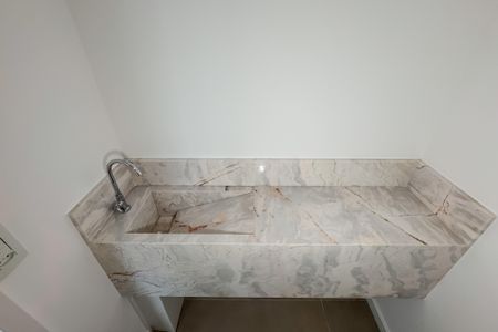 Apartamento para alugar com 75m², 2 quartos e 1 vagaLavabo