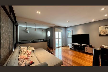 Casa à venda com 690m², 5 quartos e 4 vagasSala de TV