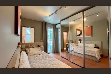 Casa à venda com 690m², 5 quartos e 4 vagasSuíte 1