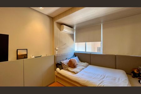 Casa à venda com 690m², 5 quartos e 4 vagasQuarto