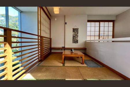 Casa à venda com 690m², 5 quartos e 4 vagasSala /Tatame