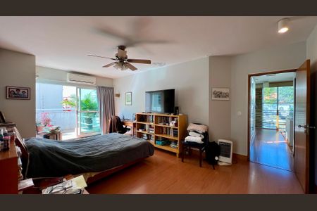 Casa à venda com 690m², 5 quartos e 4 vagasSuíte 3