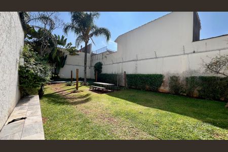 Casa à venda com 690m², 5 quartos e 4 vagasQuintal
