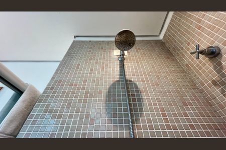 Casa à venda com 690m², 5 quartos e 4 vagasBanheiro da Suíte 1