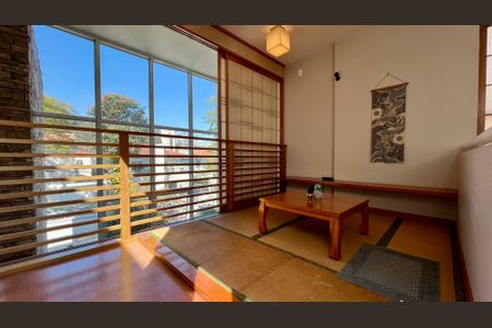 Casa à venda com 690m², 5 quartos e 4 vagasSala /Tatame