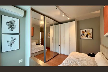 Casa à venda com 690m², 5 quartos e 4 vagasSuíte 1