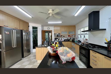 Casa à venda com 690m², 5 quartos e 4 vagasCozinha