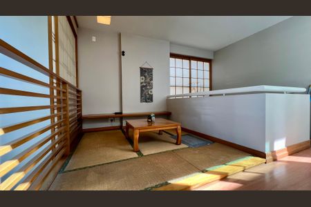 Casa à venda com 690m², 5 quartos e 4 vagasSala /Tatame