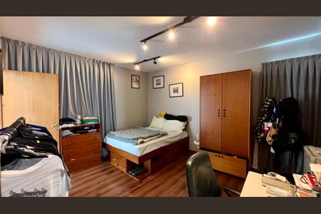 Casa à venda com 690m², 5 quartos e 4 vagasSuíte 2