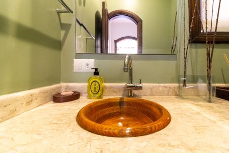 Casa à venda com 249m², 3 quartos e 4 vagas Casa à venda com 249m², 3 quartos e 4 vagasLavabo 1