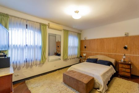 Casa à venda com 249m², 3 quartos e 4 vagas Casa à venda com 249m², 3 quartos e 4 vagasSuíte 1